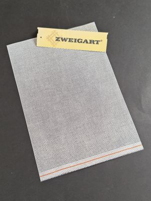 Biały Zweigart Stramin 44/100 (standardowa kanwa) - 20x30 cm
